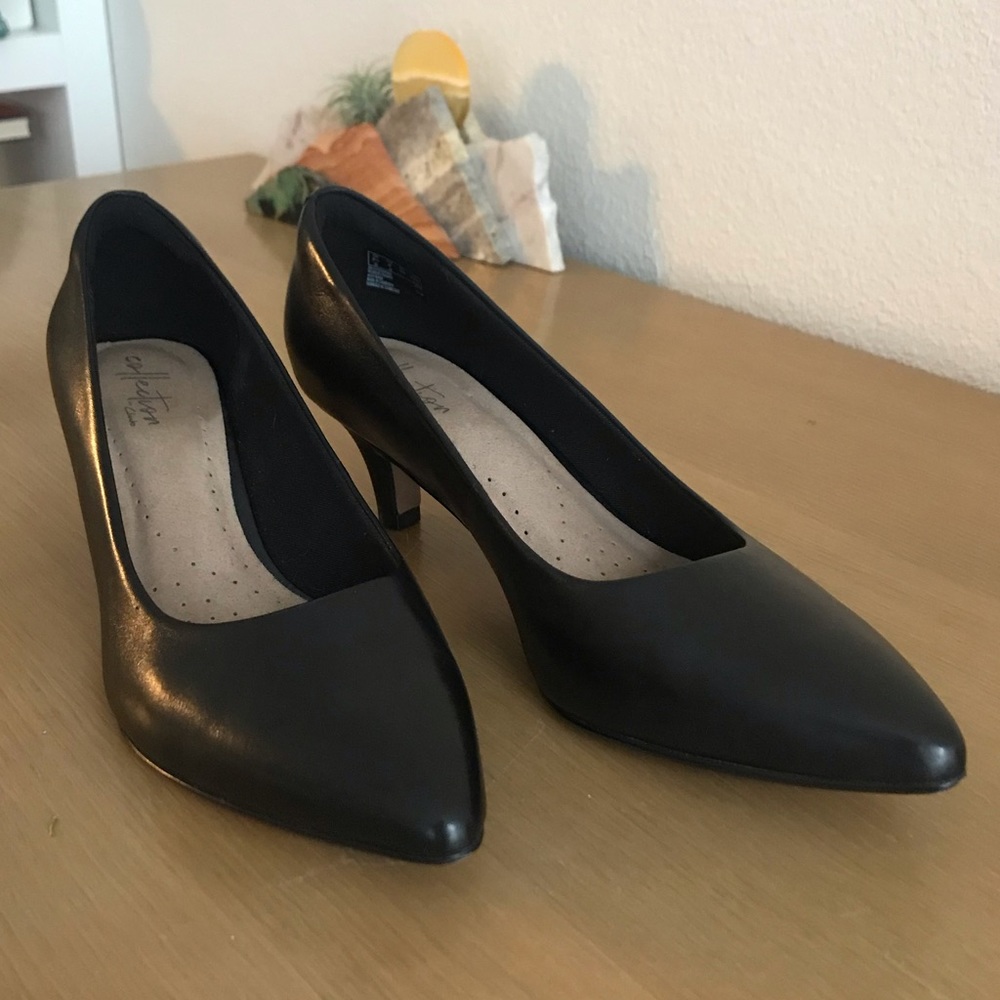 Comfortable Kitten Heel Pumps